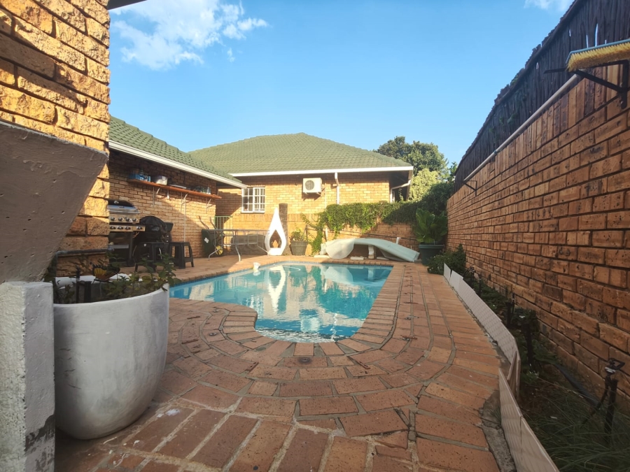 3 Bedroom Property for Sale in Boschdal North West